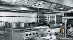 Jenis Peralatan Dapur Restoran yang Wajib Dimiliki Chef Profesional Jenis Peralatan Dapur Restoran